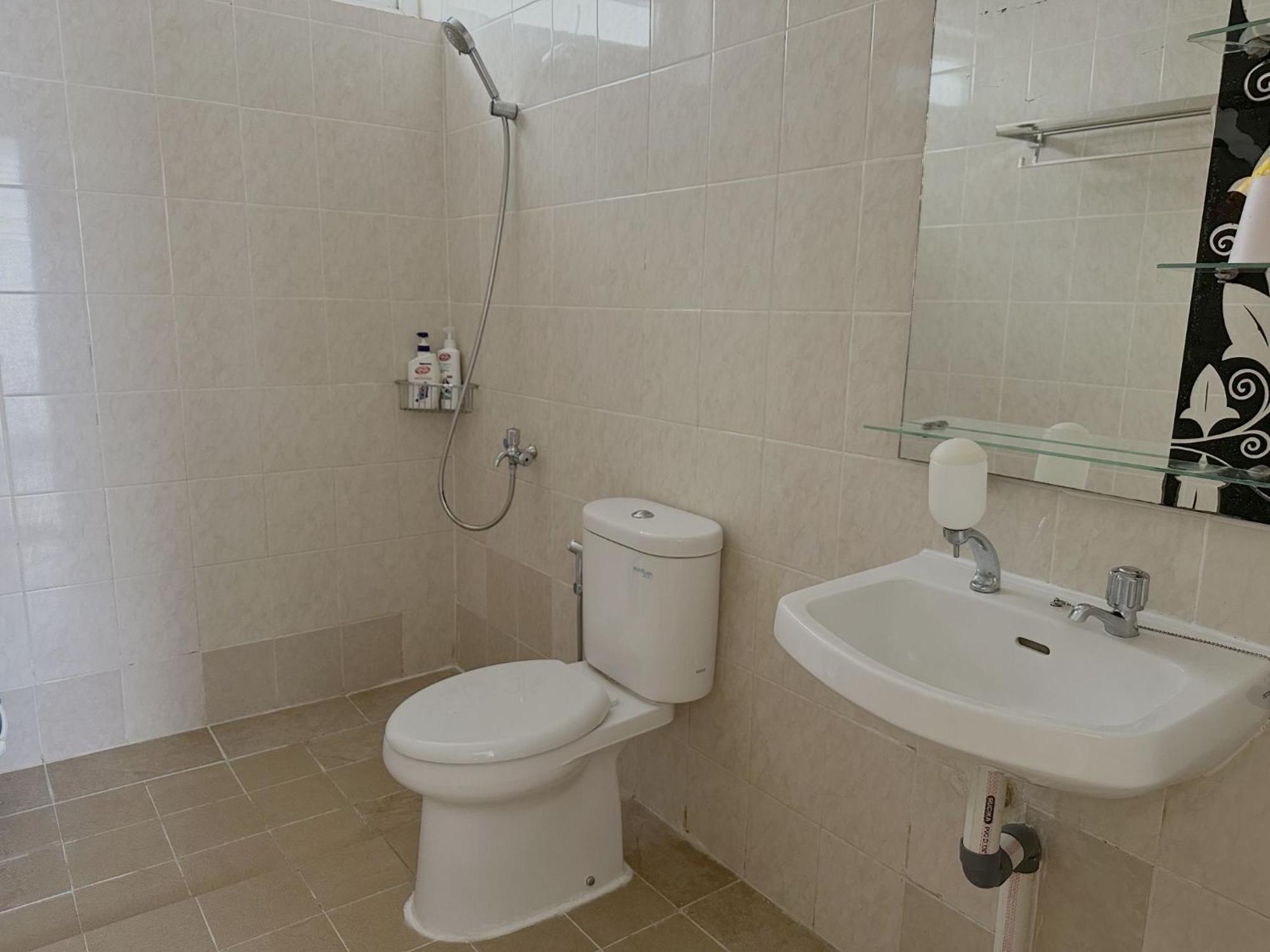 Blessimore Springhill 4Br Palembang Bagian luar foto