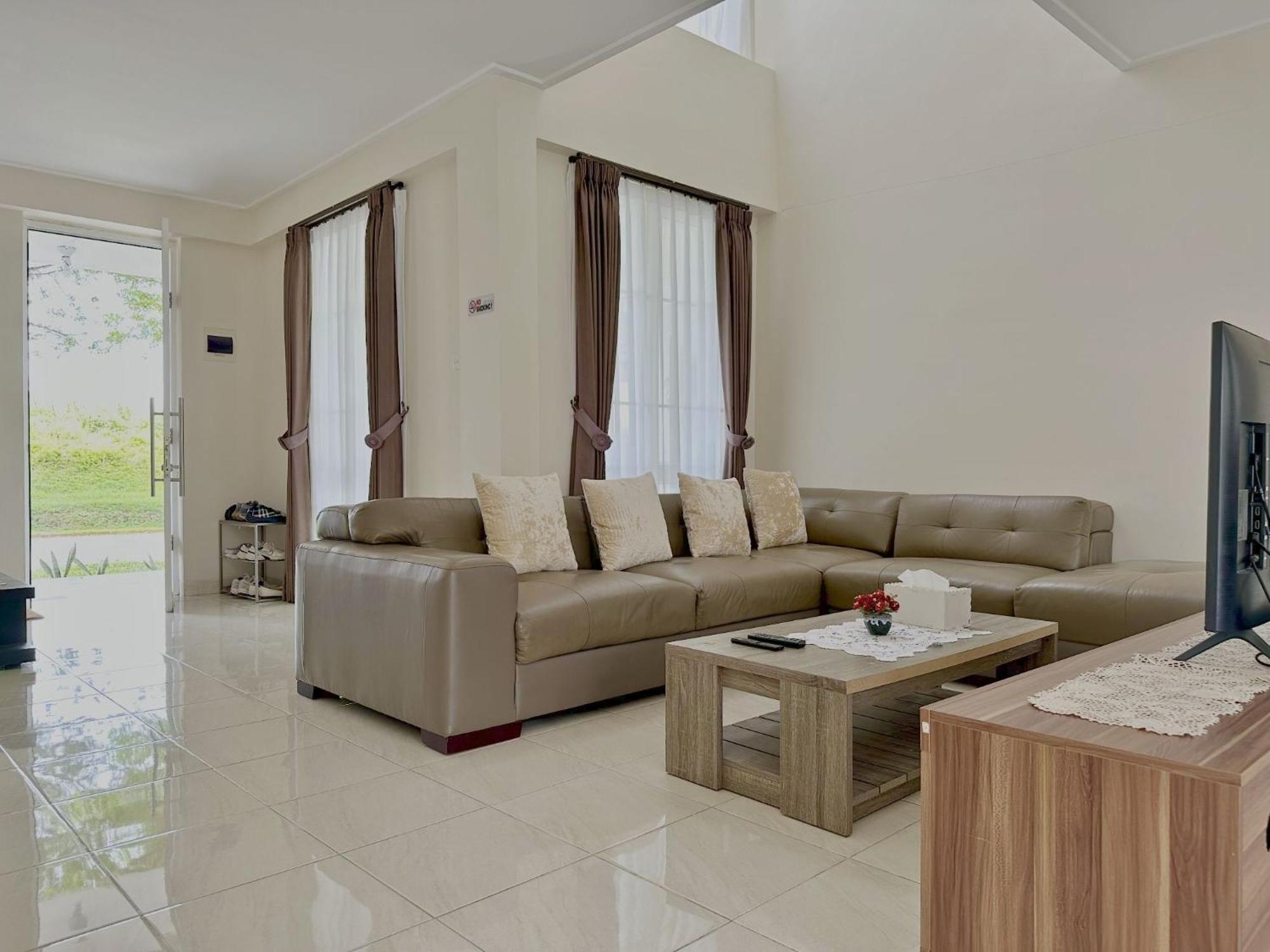 Blessimore Springhill 4Br Palembang Bagian luar foto